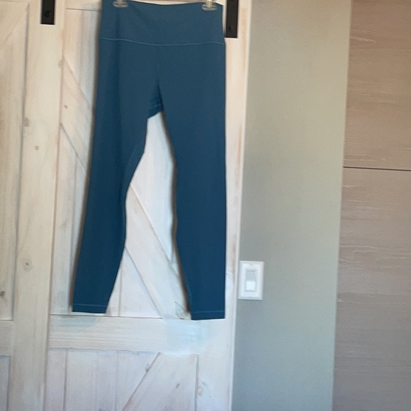 Lululemon Athletica size 12 yoga pants in dramatic blue. Worn a couple of times - Picture 6 of 9